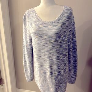 Chico’s Scoop Neck Sweater Blue & White Chico’s Size 2 which is a women’s 12-14